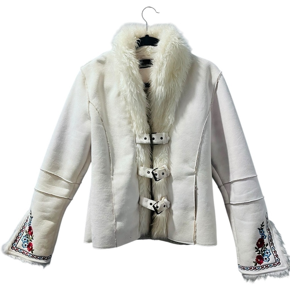 Rosy Love's 70's Style Embroidered Faux Fur Jacket Size Medium Buckle White Boho
